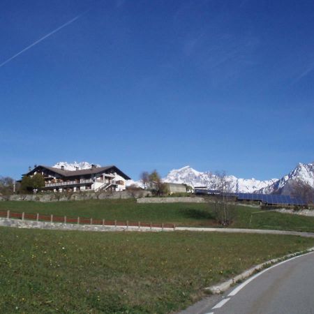 Agriturismo Plan D'Avie Aosta Ngoại thất bức ảnh